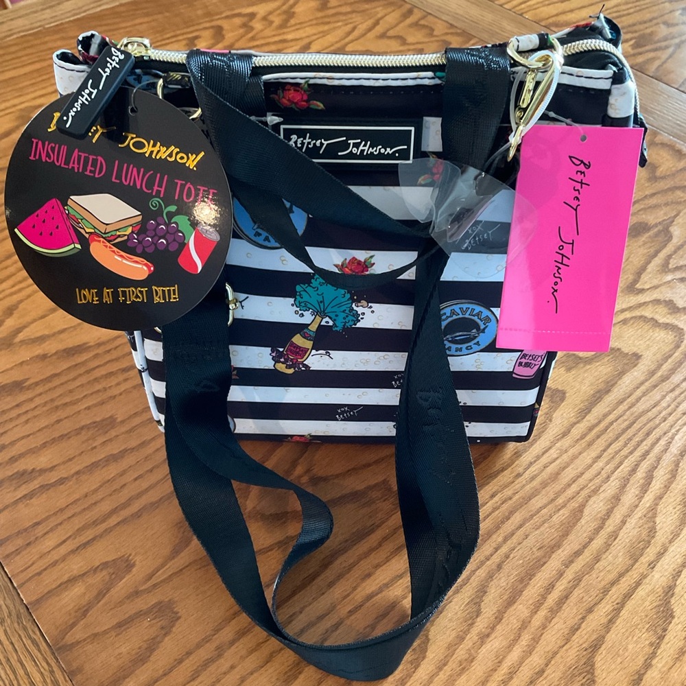 NWT Betsey Johnson “Pop the Bubbly” Insulated Lunch Tote - Picture 5 of 9